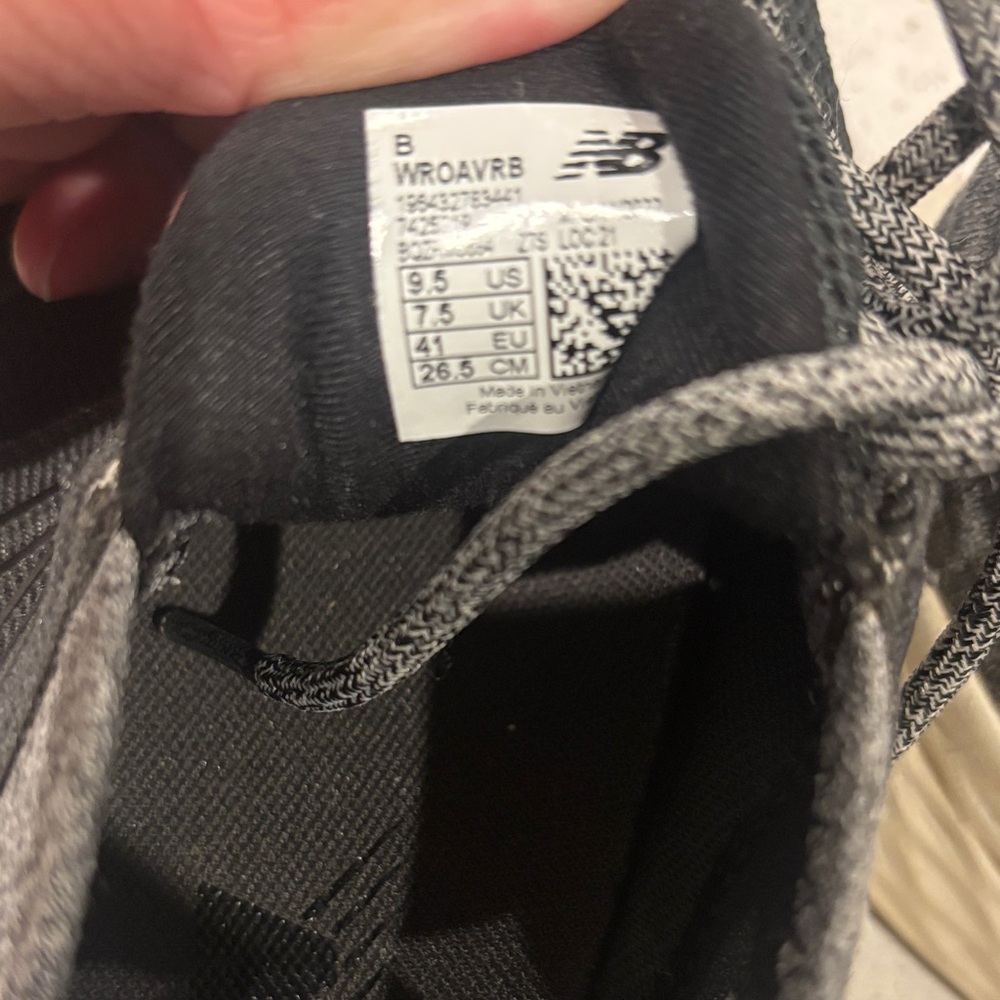 New Balance Fresh Foam Roav V1 - Picture 2 of 5